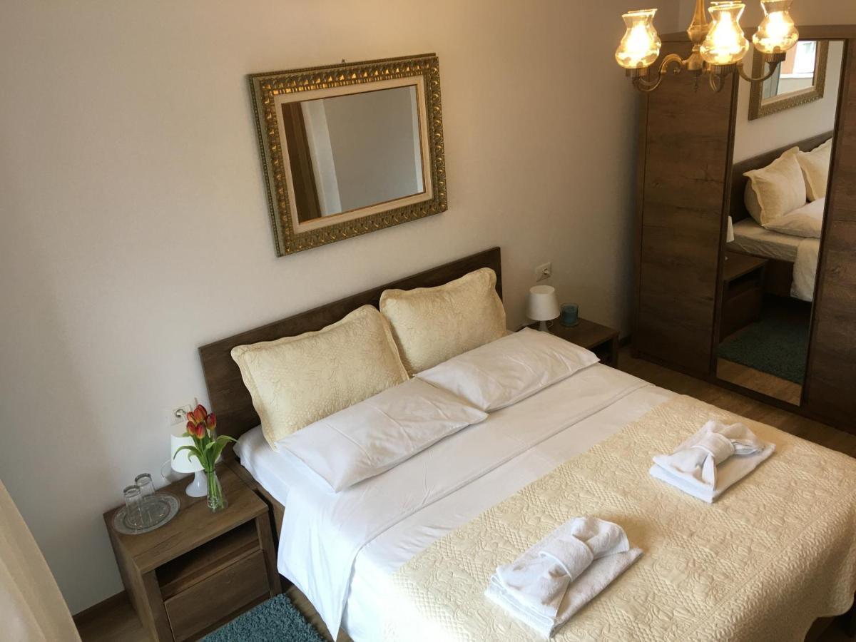 Elegantza Suites Braşov Extérieur photo